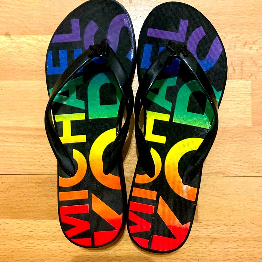 🌈MICHAEL KORS size 7 Flip Flops